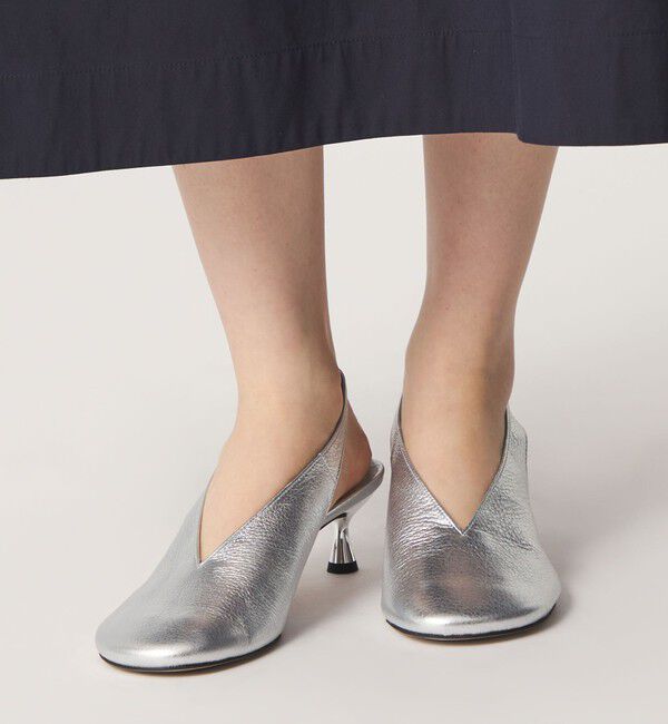 ODETTE E ODILE「ディープVカットバックベルト パンプス50&uarr;」|パンプス|