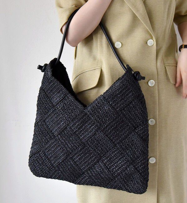 quaranciel「《一部追加予約》quaranciel: ワンハンドル Vカット メッシュ バッグ（A4対応）」|トートバッグ|