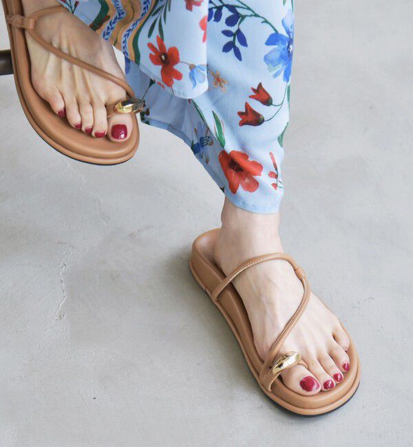 quaranciel「《一部追加予約》quaranciel: メタル サムリング ストラップ プラットフォーム サンダル」|サンダル|