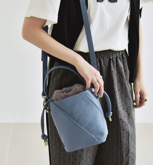 quaranciel「quaranciel: 2way コンビ バケツ ショルダーバッグ &times; フェイクファー 巾着」|ショルダー・メッセンジャー|
