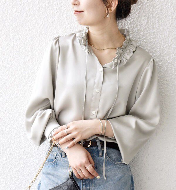 SHIPS any「《追加予約》SHIPS any:〈洗濯機可能〉サテン フリル カラー リボン シャツ ブラウス」|シャツ・ブラウス|ライトグレー