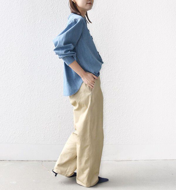 SHIPS for women「《追加予約》〈洗濯機可能〉ライトオンス フリル デニム シャツ」|シャツ・ブラウス|