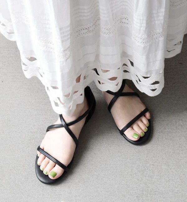 SHIPS any「【SHIPS any別注】eblouna: フラット ナロー ストラップ サンダル」|サンダル|