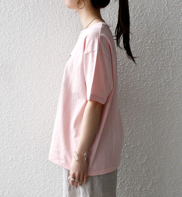 SHIPS any「《予約》【SHIPS any別注】La Hutte:〈洗濯機可能〉デザイン ロゴ プリント TEE 26SS」|Tシャツ・カットソー|