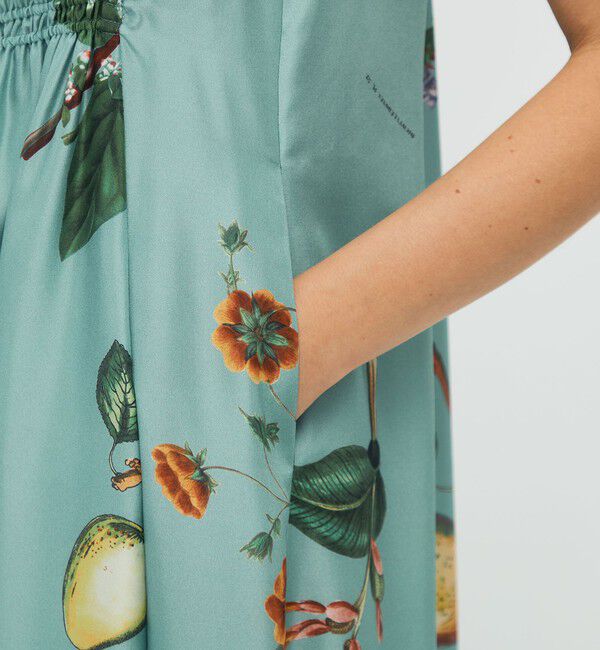 CABaN「CABaN シルク Green Showerプリント キャミソールワンピース」|ワンピース|