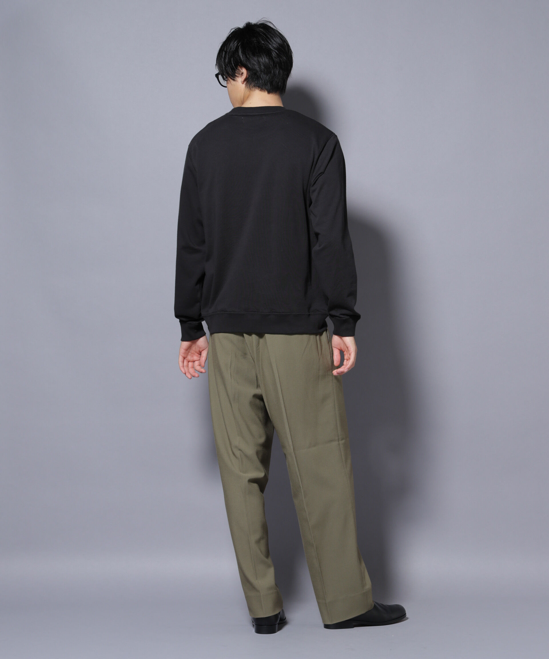 nano･universe「2タックテーパードスラックス」|チノ|