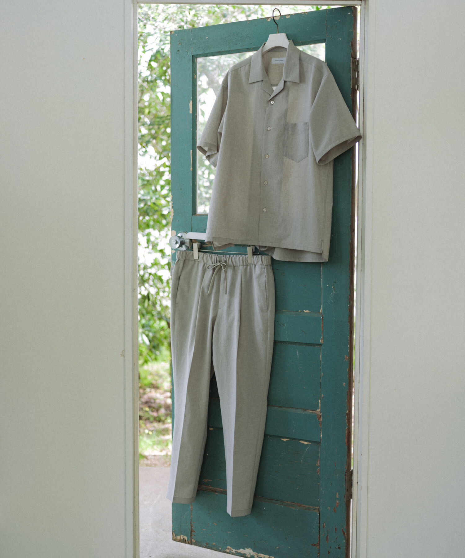 ADAM ET ROPE'「2点セット【RIRANCHA / リランチェ】セットアップ / オープンカラーシャツ&イージーパンツ / イージーケア 」|スーツ|