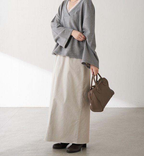  「【上品見え/小顔効果】レース付Vスウェット」|Tシャツ・カットソー|