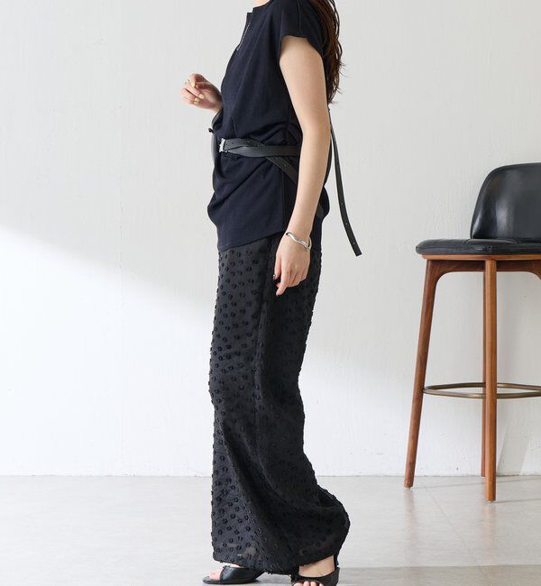  「【着映えデザイン】立体フラワーシアーワイドパンツ」|チノ|