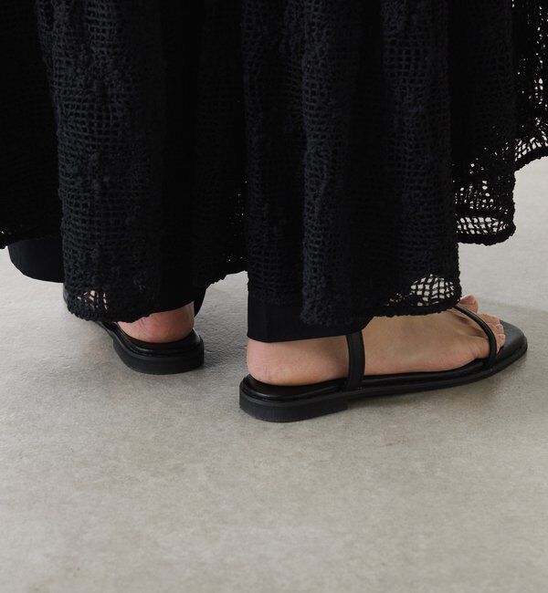  「【PAPILLONNER/パピヨネ】フラットスクエアサンダル」|その他|