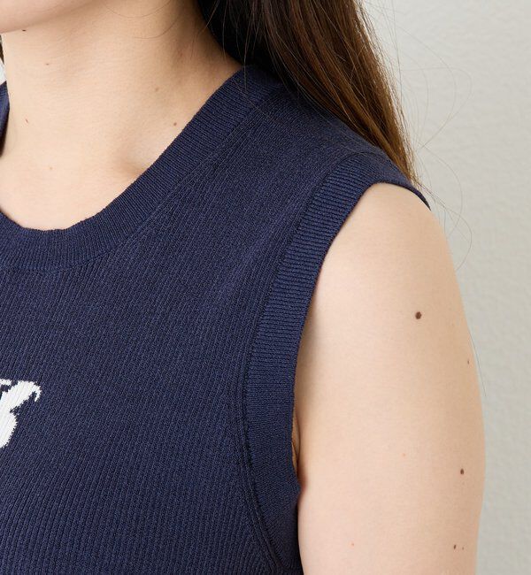  「【快適な着心地】ロゴタンクニット」|ニット・セーター|