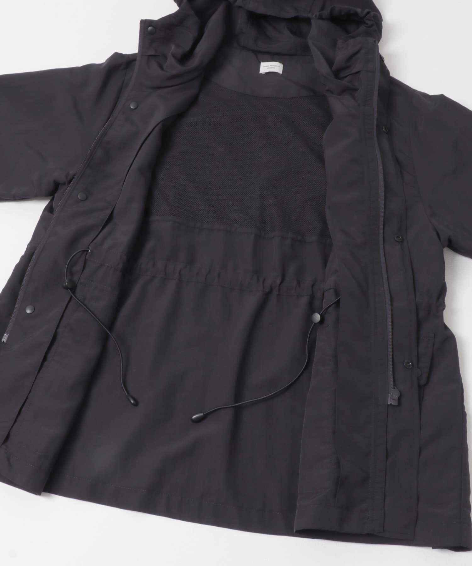 URBAN RESEARCH DOORS「『WEB/一部店舗限定カラー』『撥水』ナイロンマウンテンパーカー」|アウトドア|