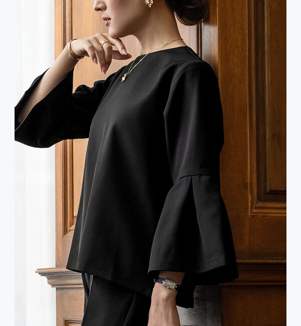 ur's「【星玲奈さんコラボアイテム】タックフレアスリーブトップス」|シャツ・ブラウス|