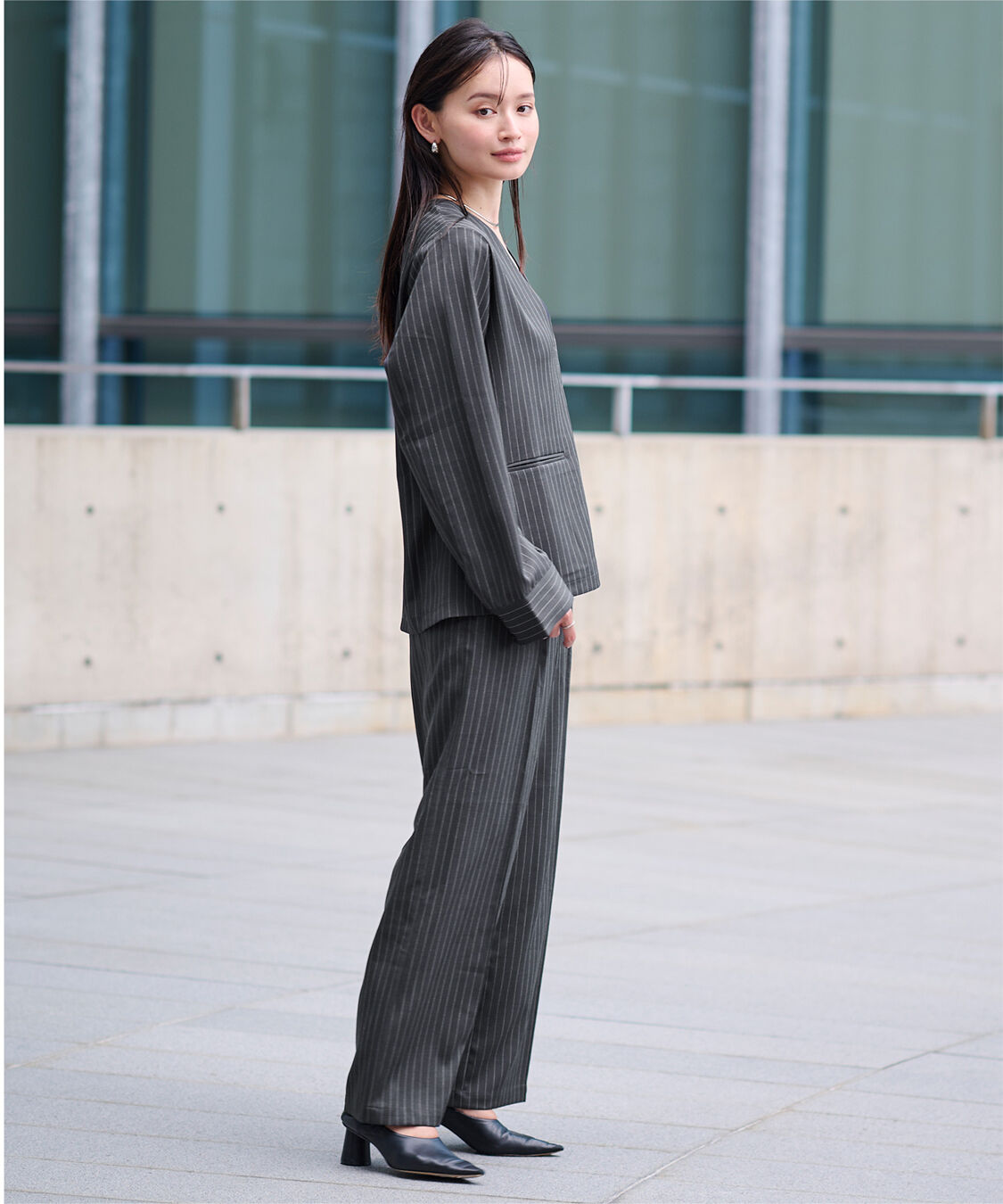 ur's「センタープレスタックワイドパンツ」|スラックス|