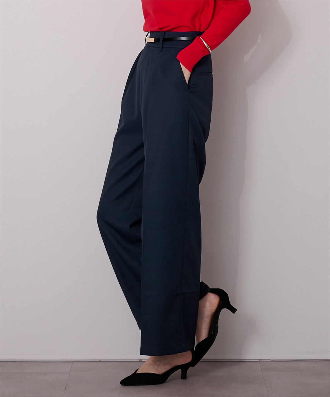 ur's「センタープレスタックワイドパンツ」|スラックス|