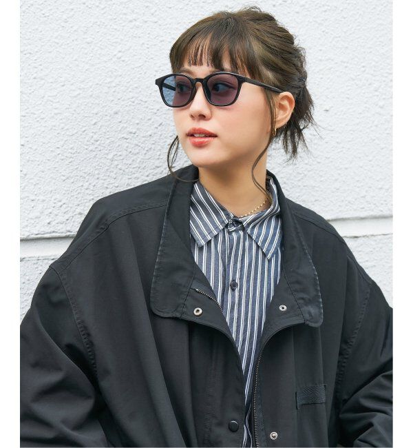  「【WEB限定】ウェリントン型 調光サングラス | カラーレンズ 軽量 紫外線対策 UVカット レンズの色が変わる」|サングラス|
