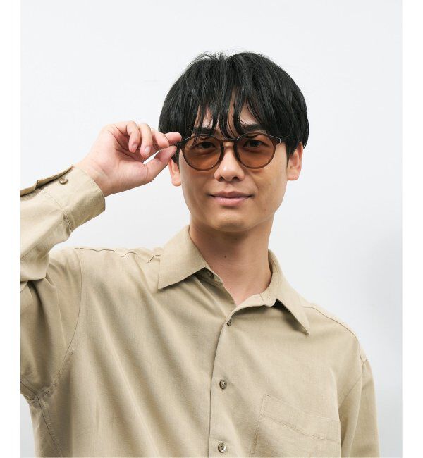  「【WEB限定】ボストン型 調光サングラス | カラーレンズ 軽量 紫外線対策 UVカット レンズの色が変わる」|サングラス|