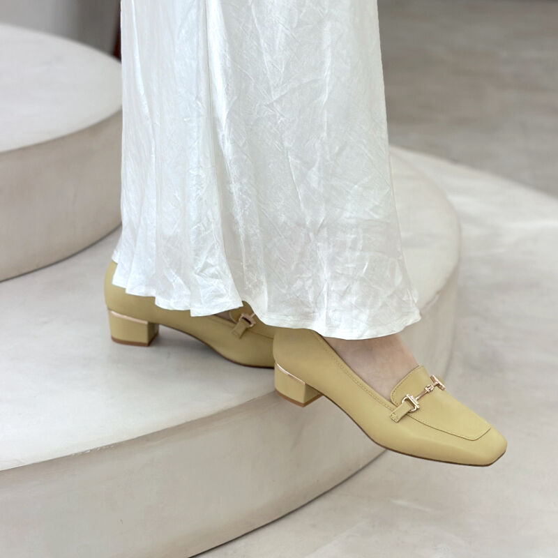 WA Oriental TRaffic「【定番】メタリックラインビットヒールローファー/32303 ローファー 人気 売れてる クッション」|パンプス|