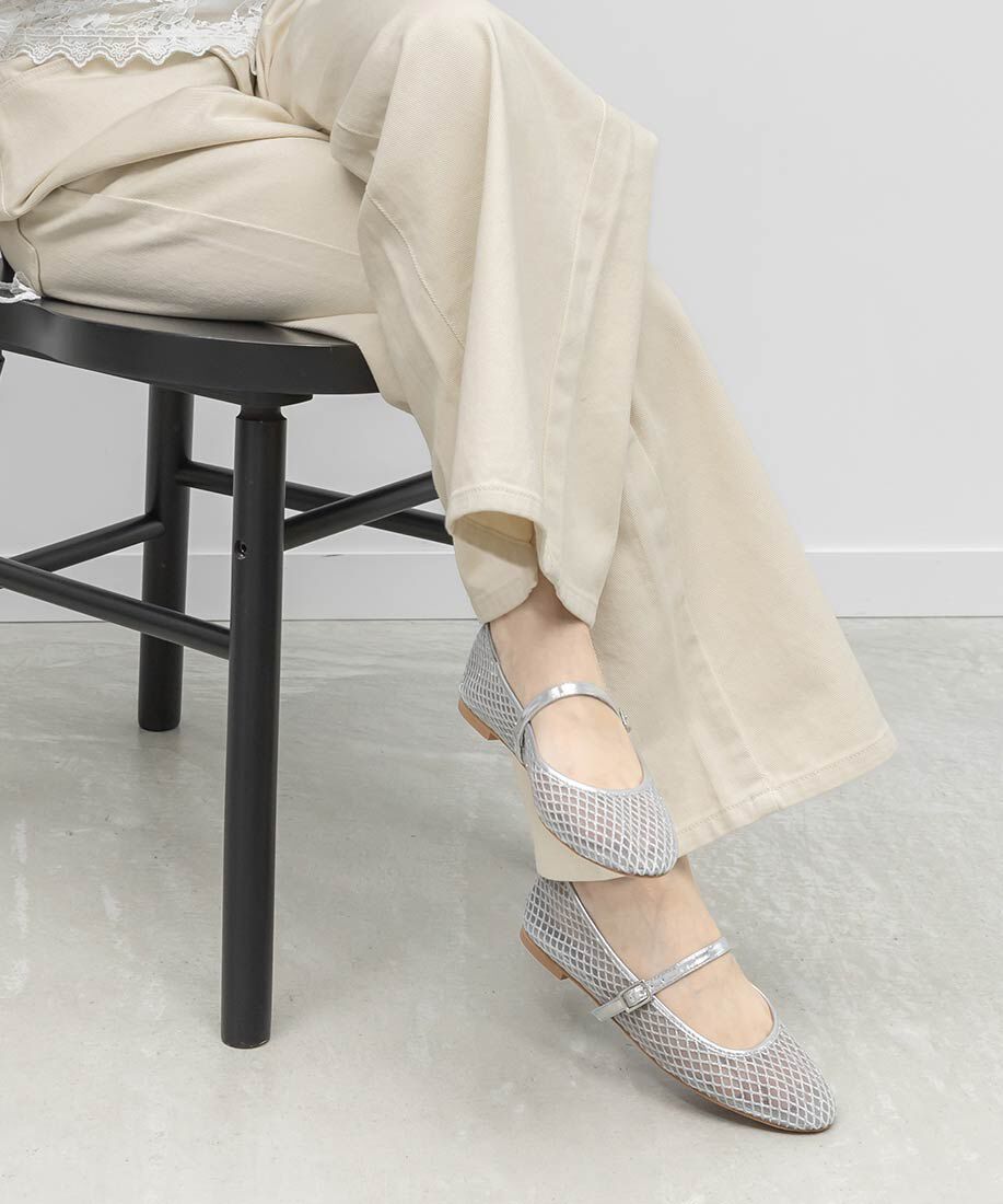  「ラウンドトゥストラップパンプス」|パンプス|