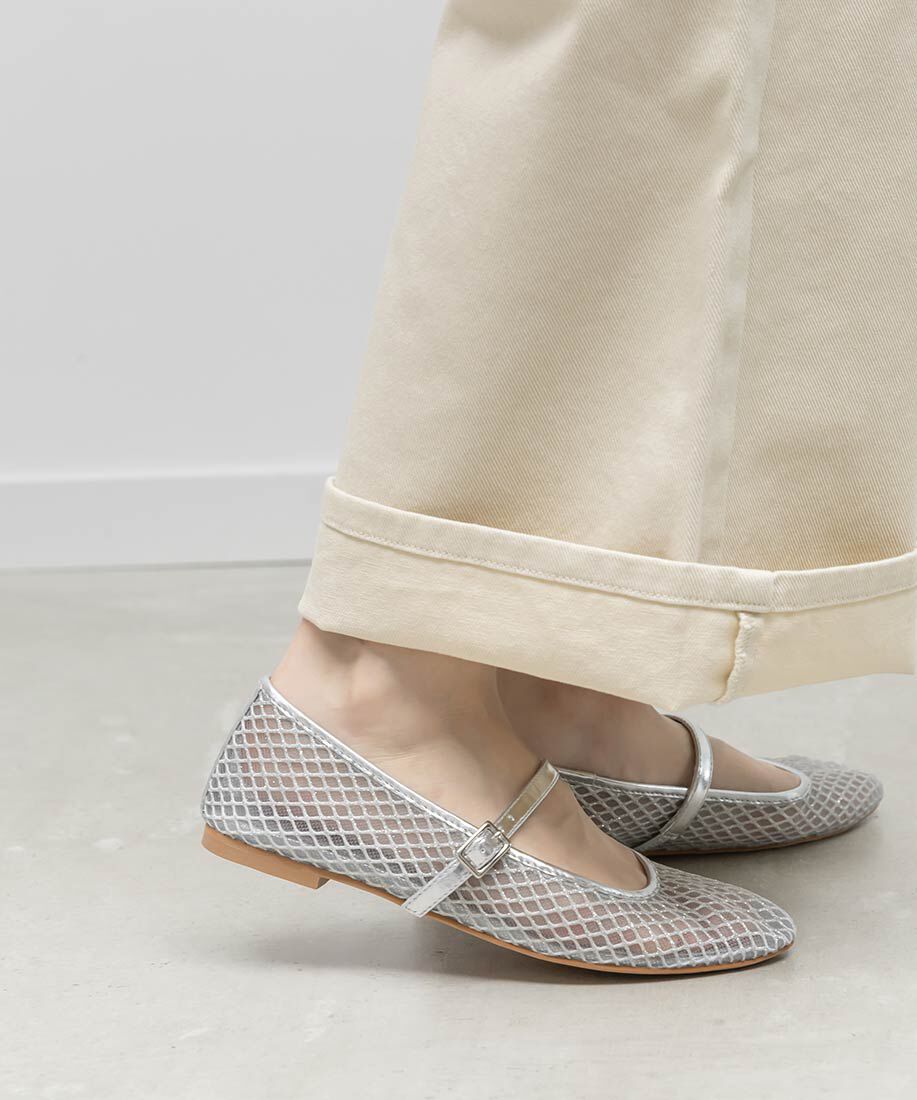  「ラウンドトゥストラップパンプス」|パンプス|