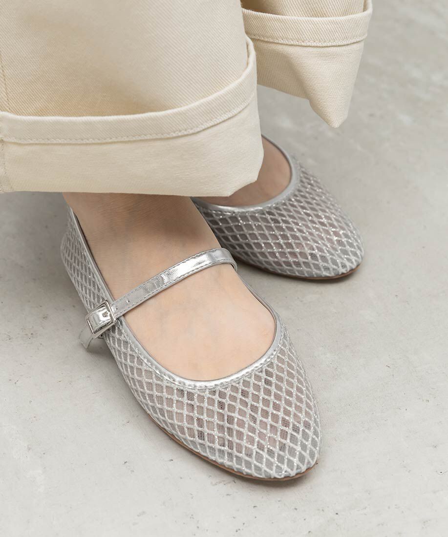  「ラウンドトゥストラップパンプス」|パンプス|