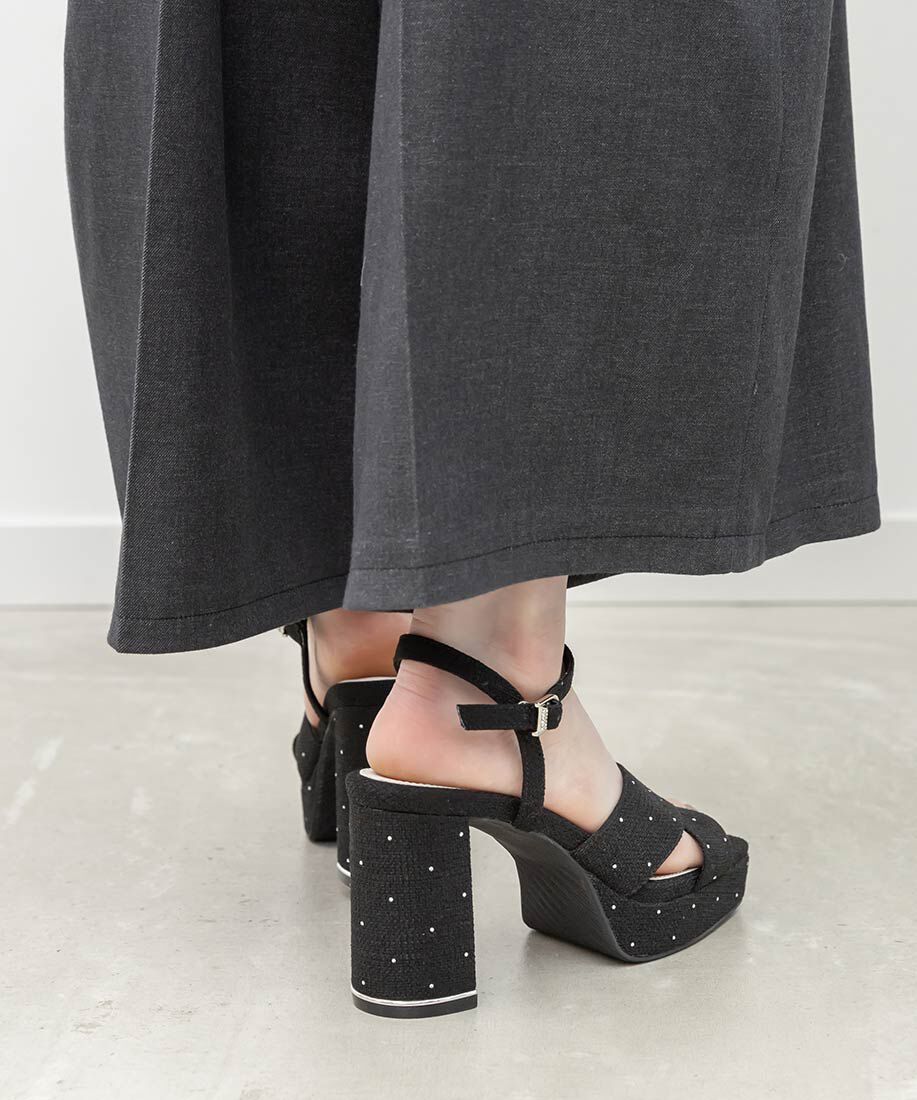  「ビジュークロスベルトストームサンダル」|サンダル|