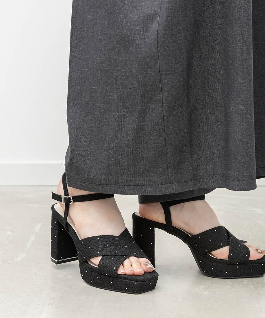  「ビジュークロスベルトストームサンダル」|サンダル|