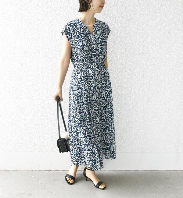 SHIPS for women「《一部追加予約》【WEB限定】〈洗濯機可能〉ドット 花柄 サイド プリーツ フレンチスリーブ ワンピース」|ワンピース|