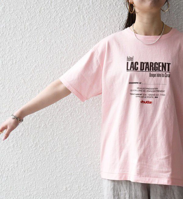 SHIPS any「《予約》【SHIPS any別注】La Hutte:〈洗濯機可能〉デザイン ロゴ プリント TEE 26SS」|Tシャツ・カットソー|
