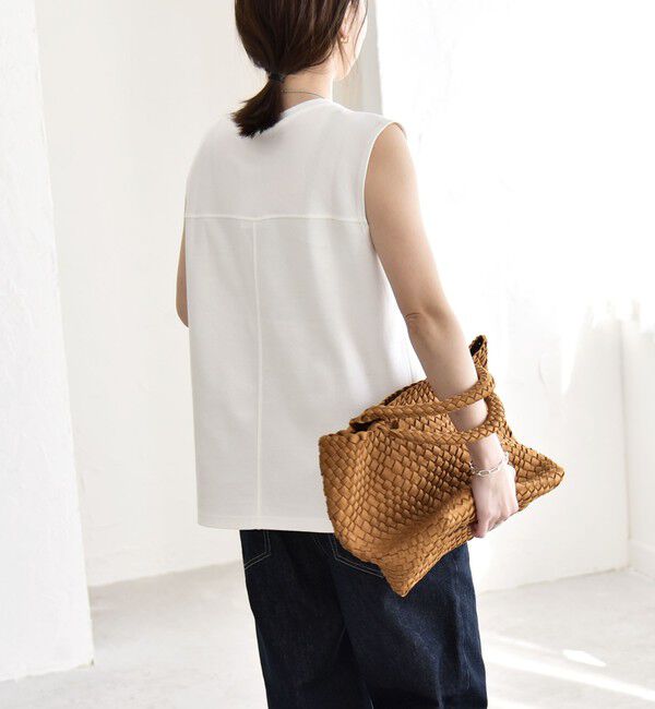 quaranciel「《予約》quaranciel:〈接触冷感/汗染み防止加工/洗濯機可能〉クルー ノースリーブ TEE」|Tシャツ・カットソー|