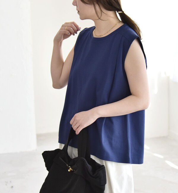 quaranciel「《予約》quaranciel:〈接触冷感/汗染み防止加工/洗濯機可能〉クルー ノースリーブ TEE」|Tシャツ・カットソー|