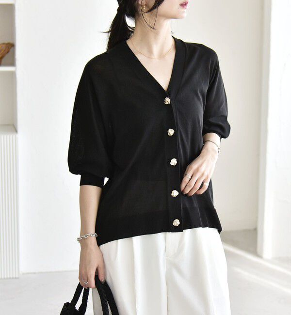 quaranciel「《予約》quaranciel:〈接触冷感/手洗い可能〉メタルボタン Vネック シアー ニット カーディガン」|カーディガン|