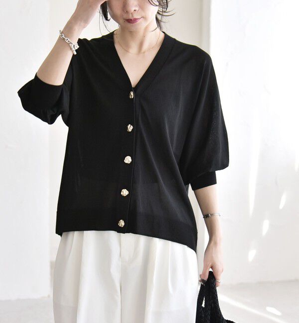 quaranciel「《予約》quaranciel:〈接触冷感/手洗い可能〉メタルボタン Vネック シアー ニット カーディガン」|カーディガン|