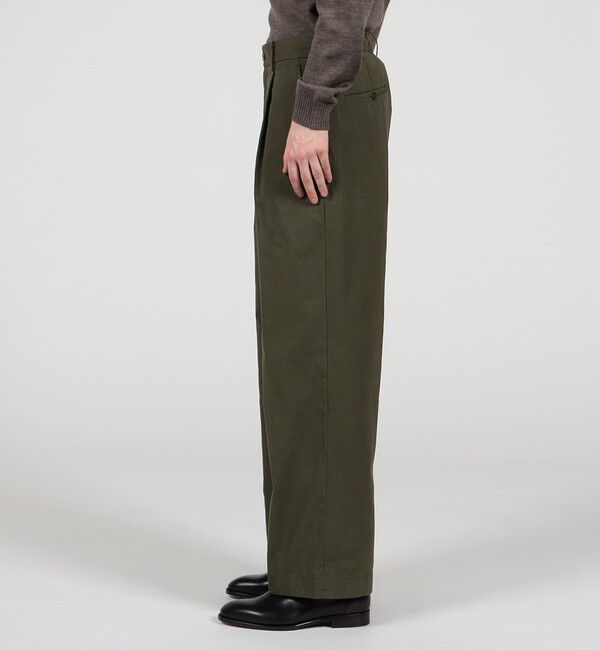 TOMORROWLAND MENS「60/3 コットンオックスフォード 1プリーツバレルパンツ」|チノ|