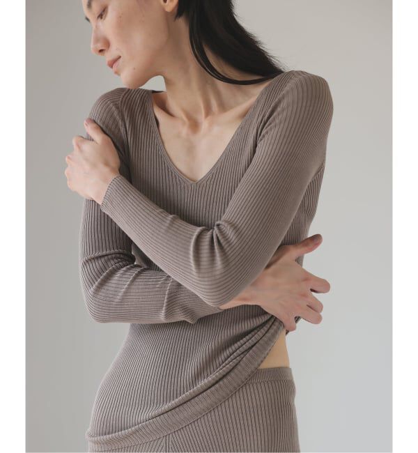 EMILYWEEK「シルク混リブVネックプルオーバー」|Tシャツ・カットソー|ブラウン C