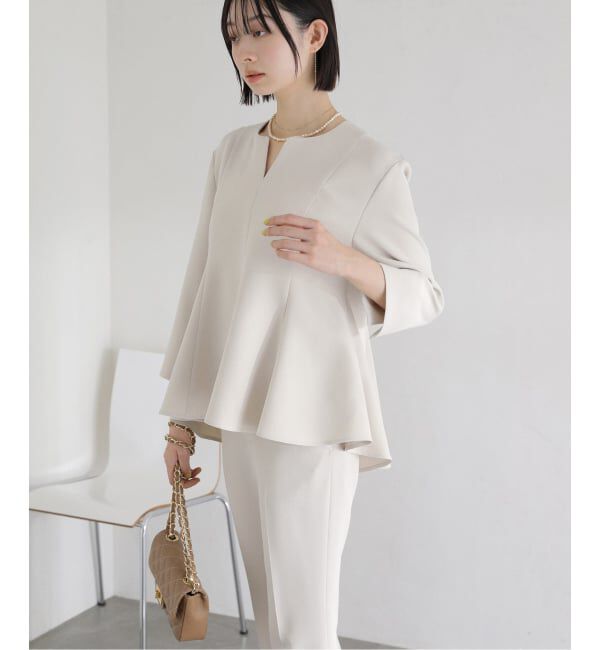  「【洗える】カーブネックフレアブラウス」|シャツ・ブラウス|