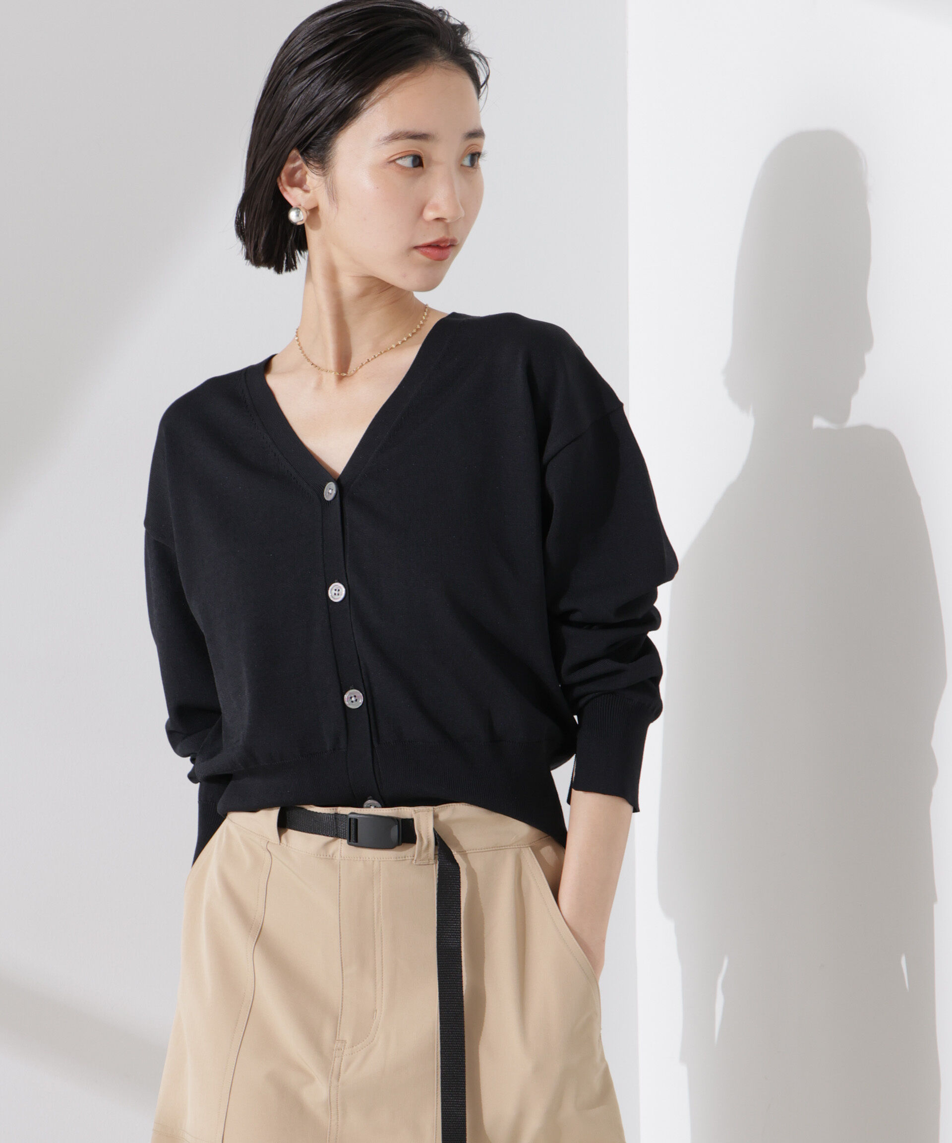 nano･universe「洗濯機洗い可UVカット接触冷感justVネックカーディガン」|ニット・セーター|