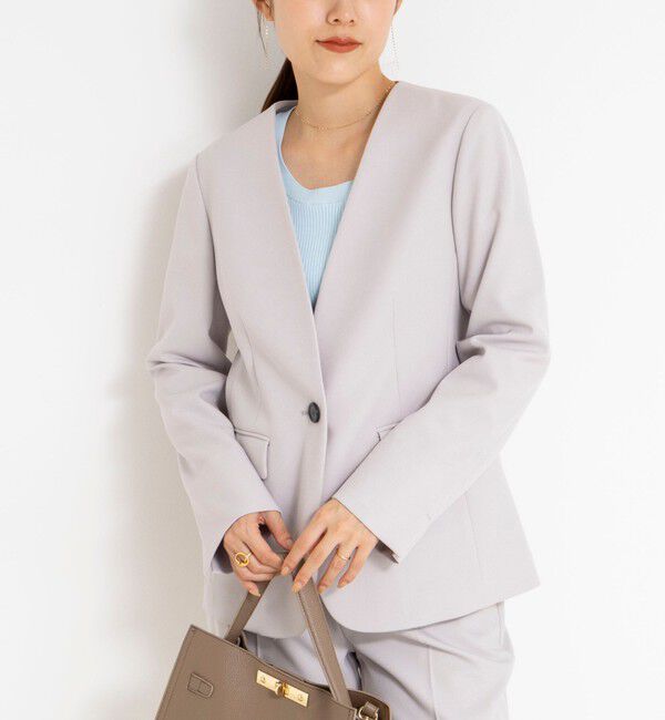 NOLLEY'S「《セットアップ対応》ウォッシャブルサージストレッチVネックジャケット」|ノーカラージャケット|グレーベージュ