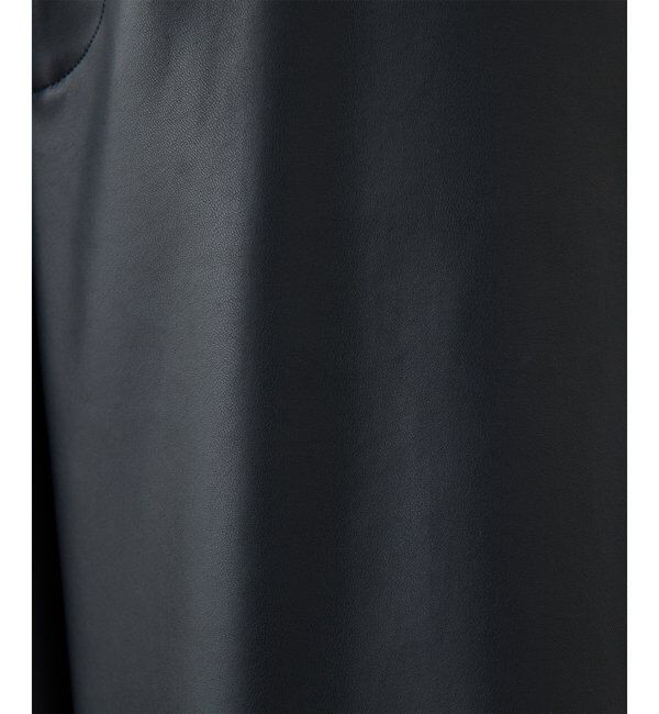  「レザーライクパンツ」|チノ|