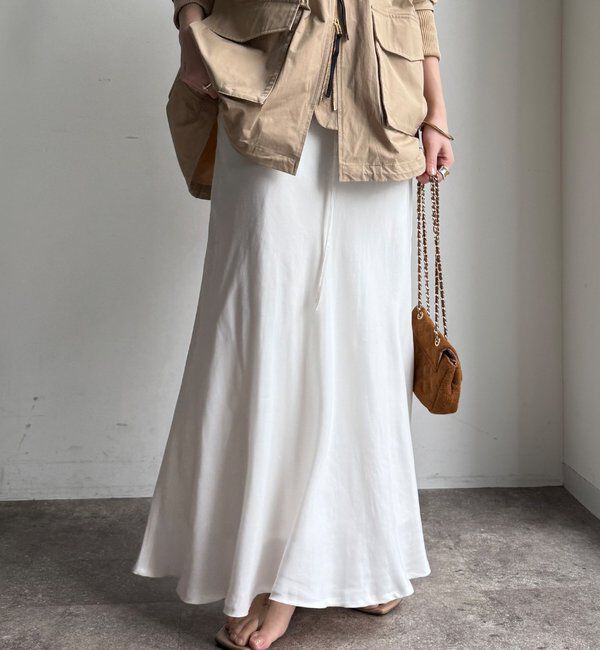  「ベルト付キュプラ混サテンスカート」|スカート|