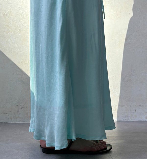  「ベルト付キュプラ混サテンスカート」|スカート|