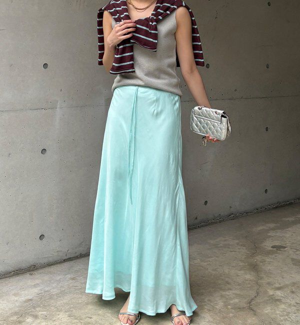  「ベルト付キュプラ混サテンスカート」|スカート|