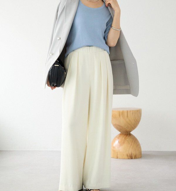  「【ウォッシャブル】【シーズンレスで使える】タックワイドスラックス」|チノ|