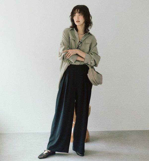  「【ウォッシャブル】【シーズンレスで使える】タックワイドスラックス」|チノ|