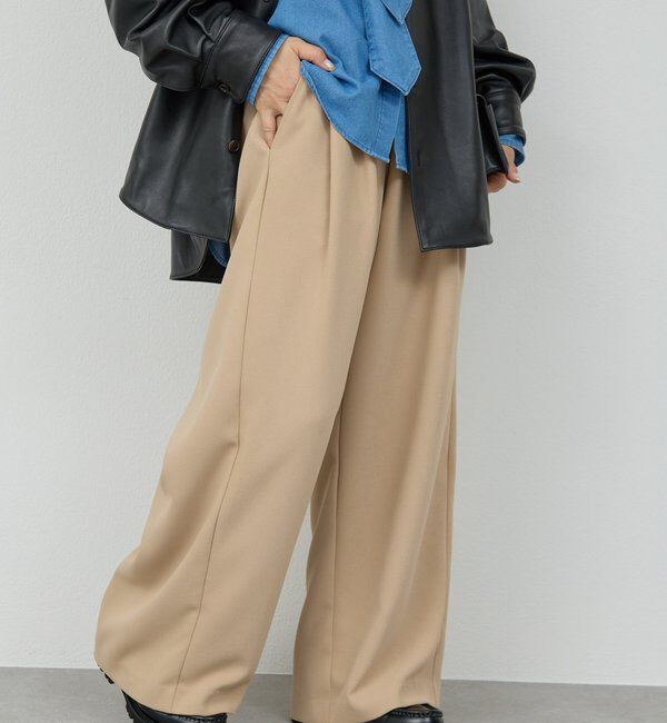  「【CHIHAYAコラボ】スウェードライクタックイージーパンツ」|チノ|ベージュ