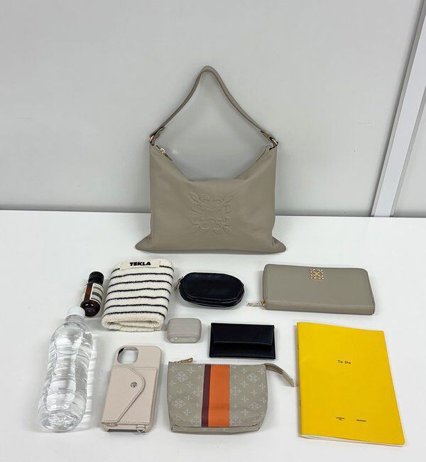  「エンボスモノグラムショルダーバッグ」|ショルダー・メッセンジャー|