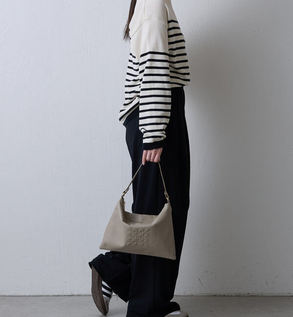  「エンボスモノグラムショルダーバッグ」|ショルダー・メッセンジャー|