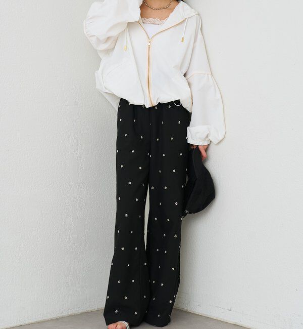  「ビージーフラワースラックス」|チノ|