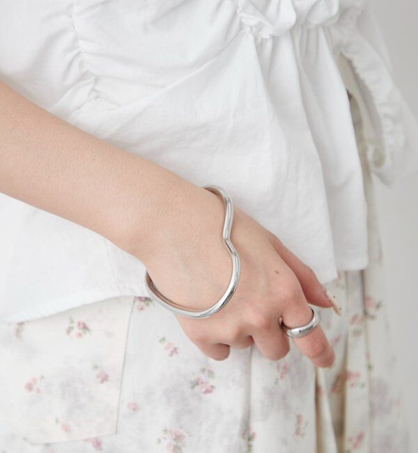  「Lara ハートバングル」|ブローチ・コサージュ|シルバー
