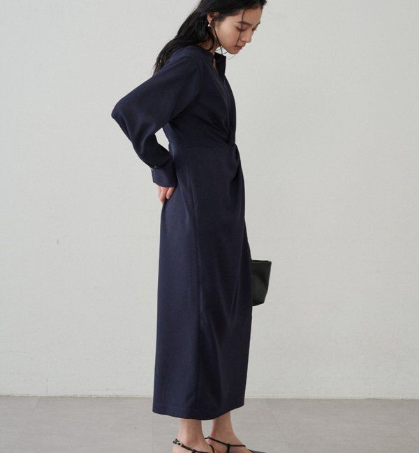  「ツイストVネックワンピース」|ワンピース|